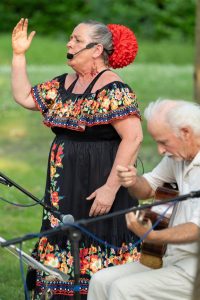 Gijzenrooi-open-air-ConchitaPedro-8